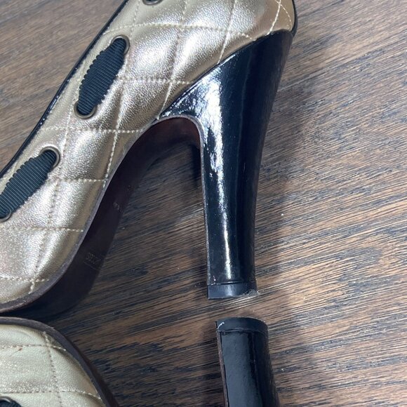MARC JACOBS Retro Metallic Gold Quilted Peep Toe Heels - Sz 37.5 (7.5 US) - Picture 7 of 10